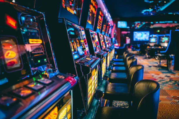 Vegas casino online promocja cotygodniowych darmowych spinów